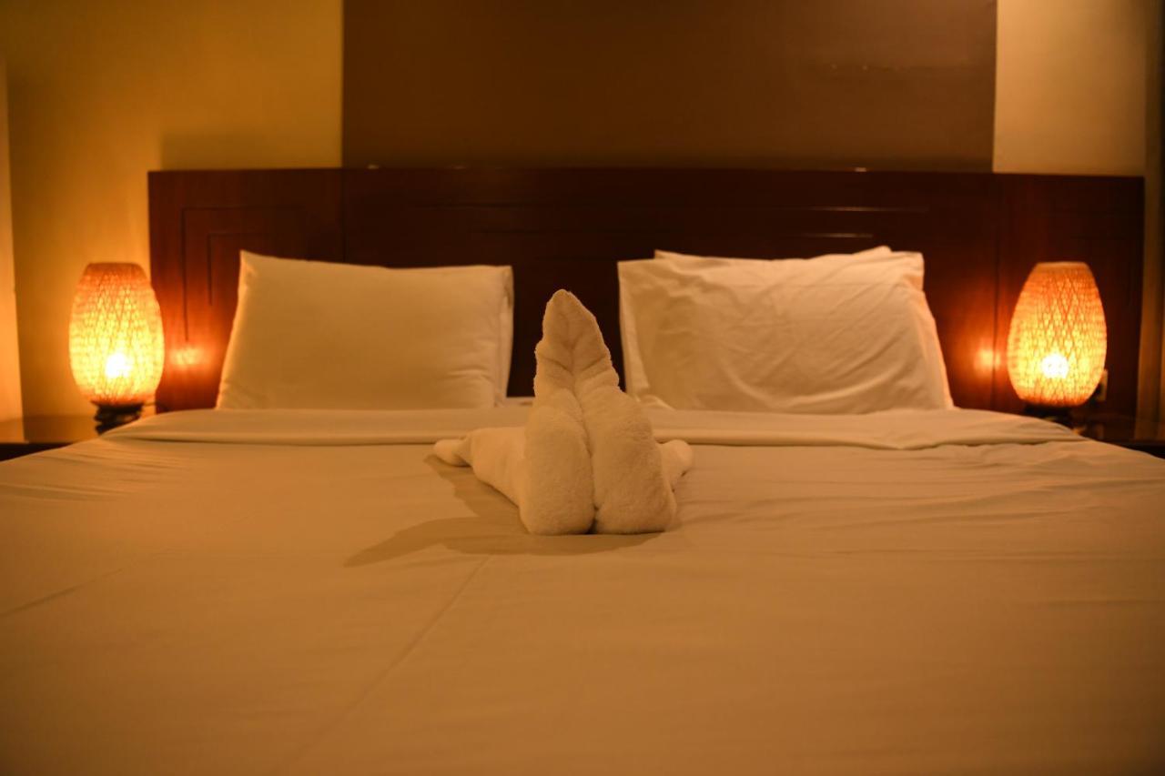 Continental Suite Farwaniya Kuwait City Eksteriør bilde
