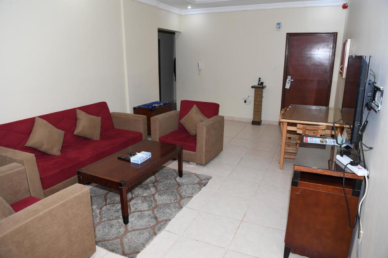 Continental Suite Farwaniya Kuwait City Eksteriør bilde