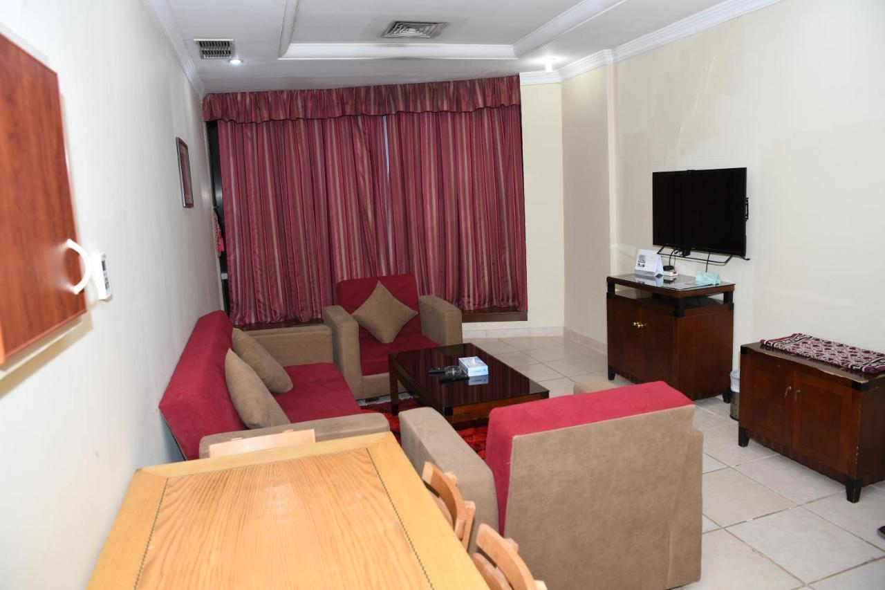 Continental Suite Farwaniya Kuwait City Eksteriør bilde