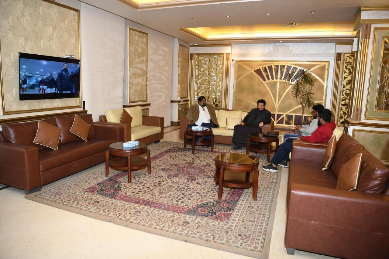 Continental Suite Farwaniya Kuwait City Eksteriør bilde